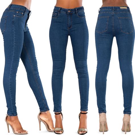 prostituierte in high waist jeans